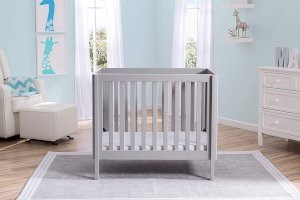 Wooded Baby Cradle c1800-20’s Williamsburg Bassinette Primitive